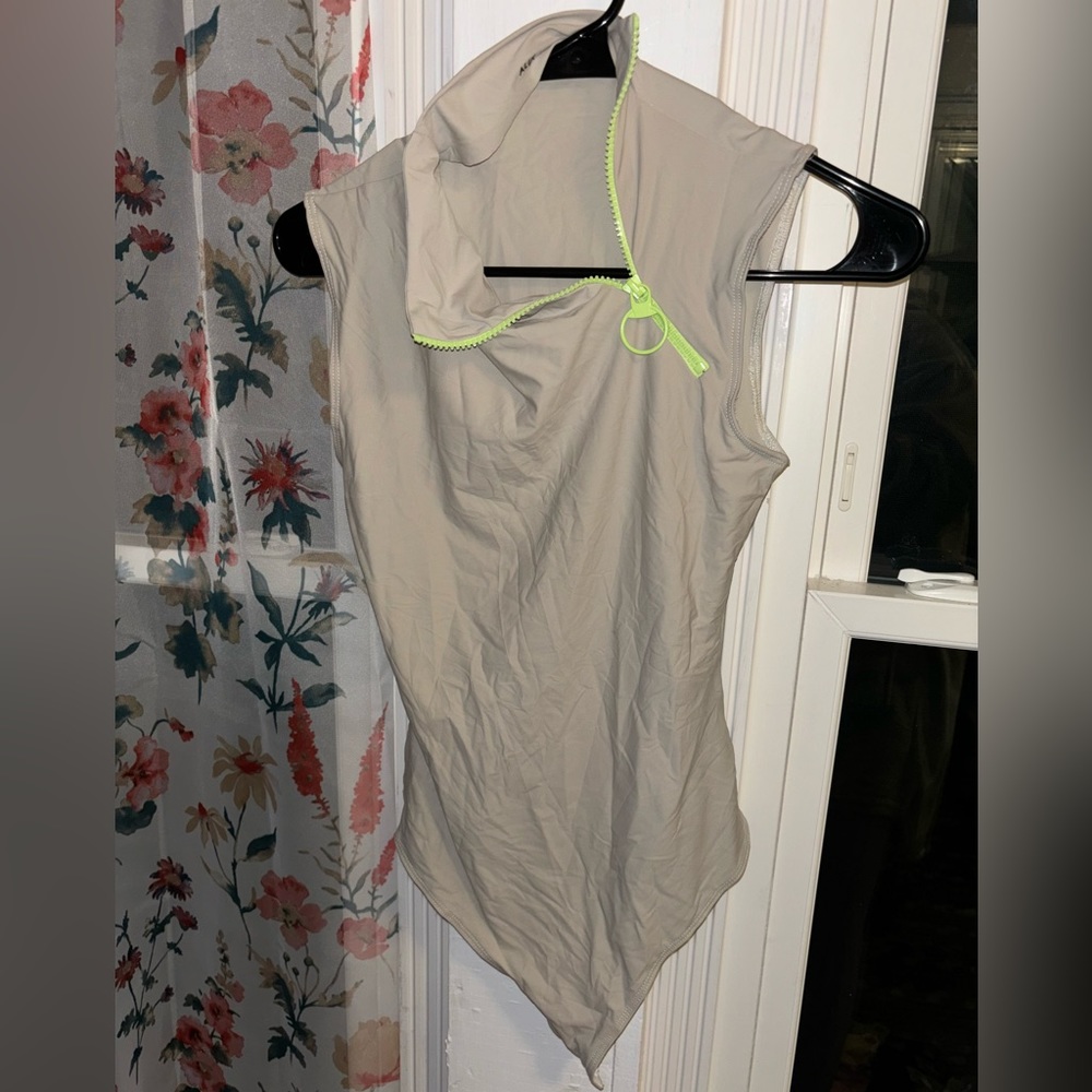 Alix NYC Britton Bodysuit Turtleneck Asymmetrical Zipper Light Tan Yellow Zip S
